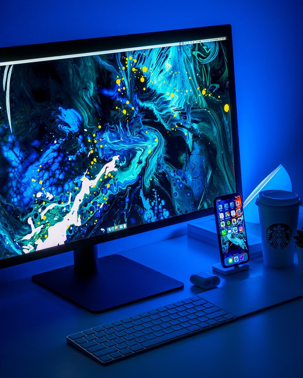tech-laptop
